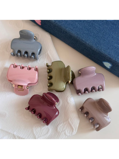 Beau - Plastic and Alloy Rounded Rectangle Claw Clip