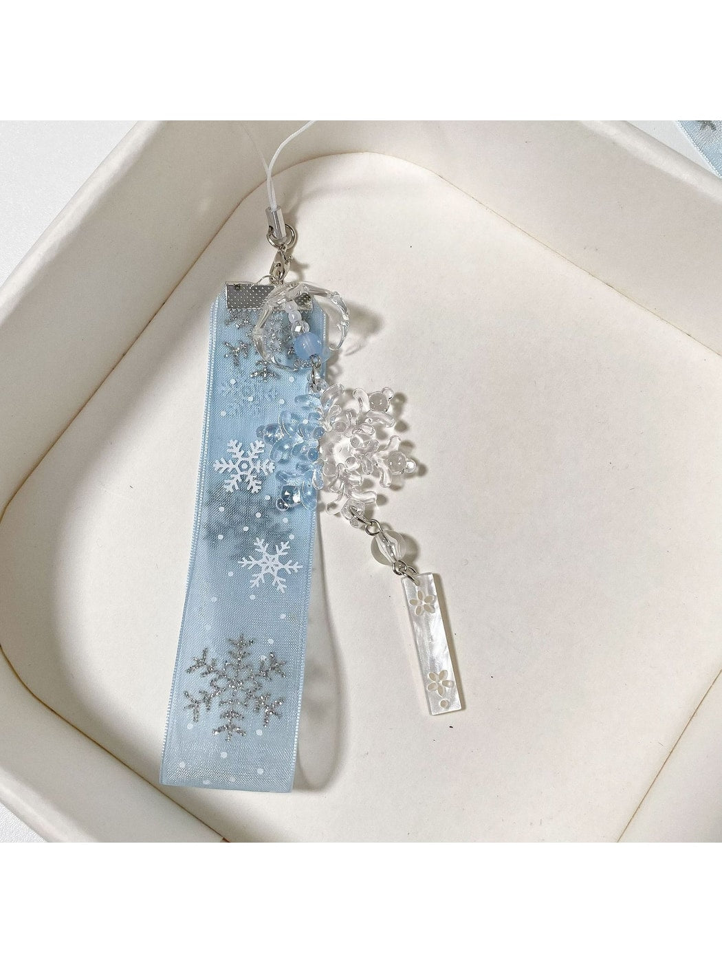 Keypus - Christmas Snowflake Ribbon Bag Charm Keychain