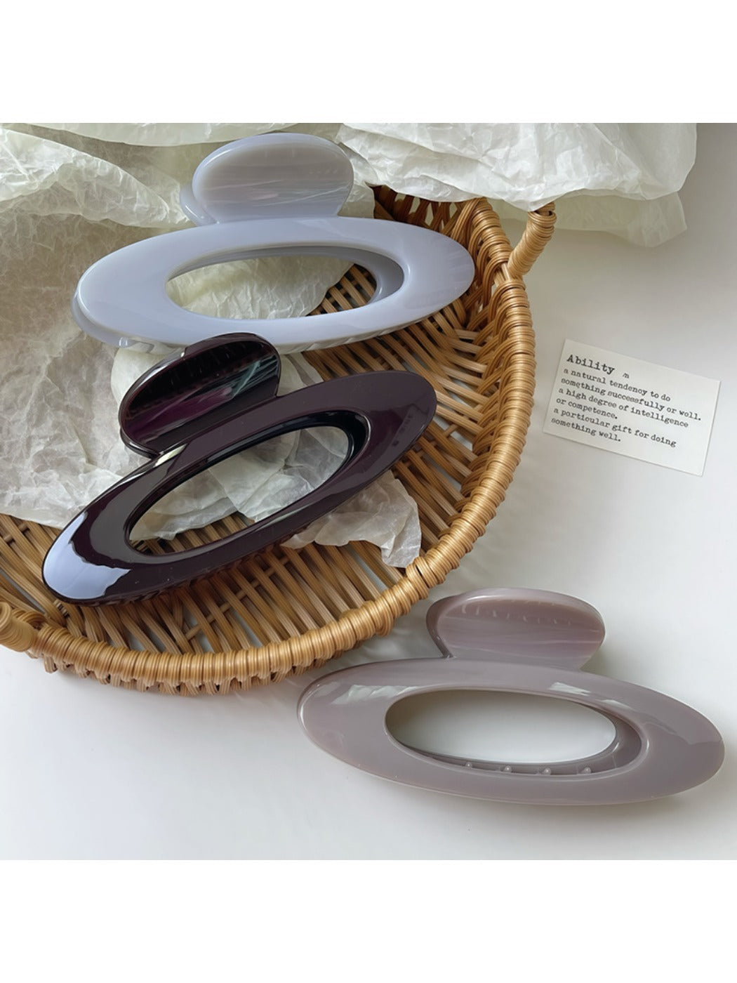 Beau - Oval Shaped Openwork Hair Claw Clip