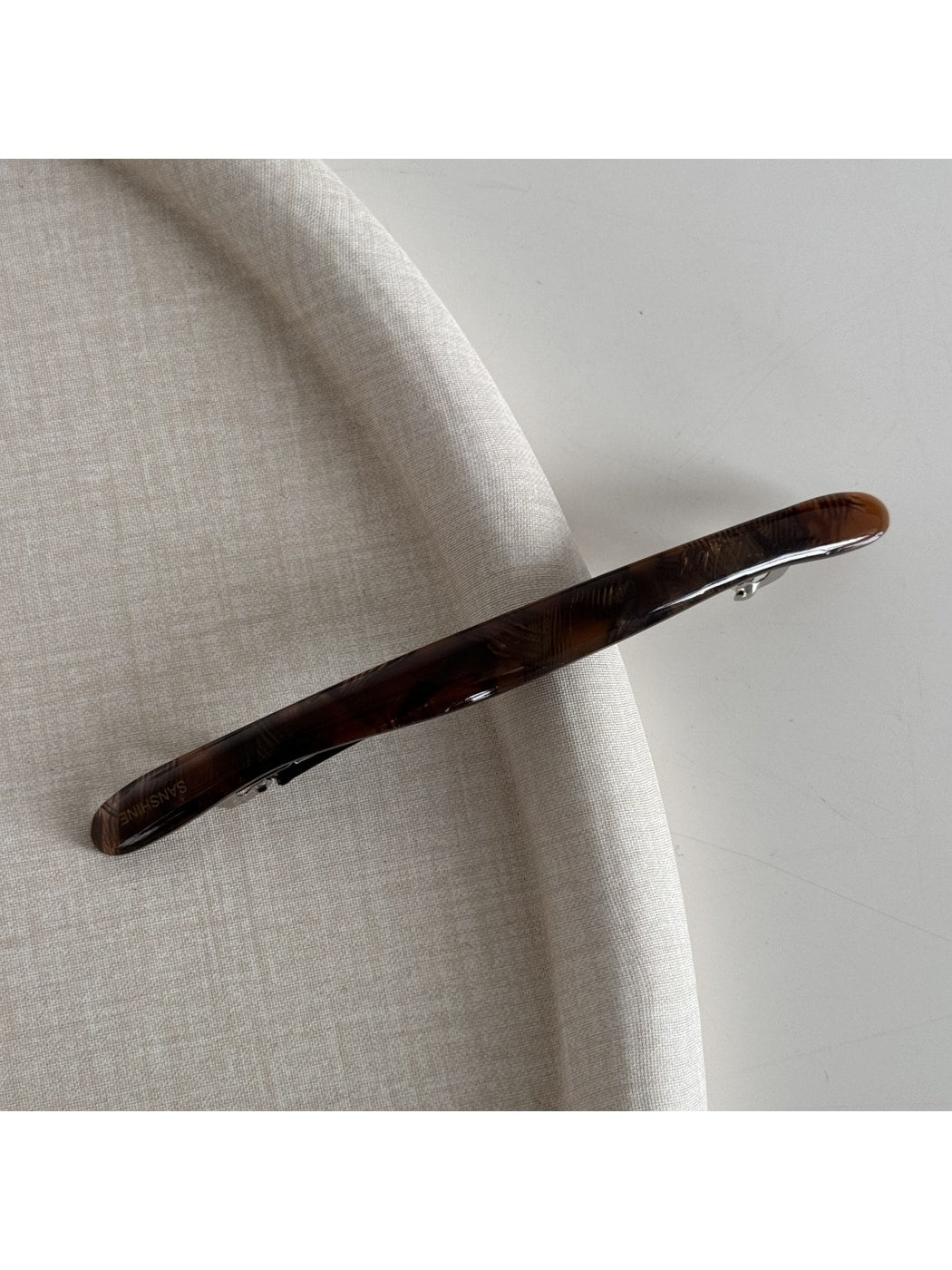 Beau - Slim Long Bar Spring Closure Hair Clip