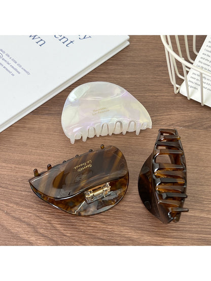 Beau - Elegant Shell Shaped Claw Clip