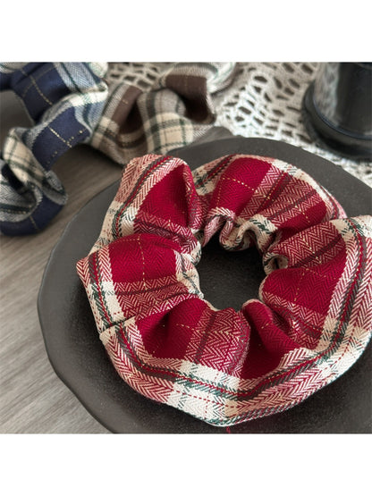 Gifty - Beautiful Checked Scrunchie