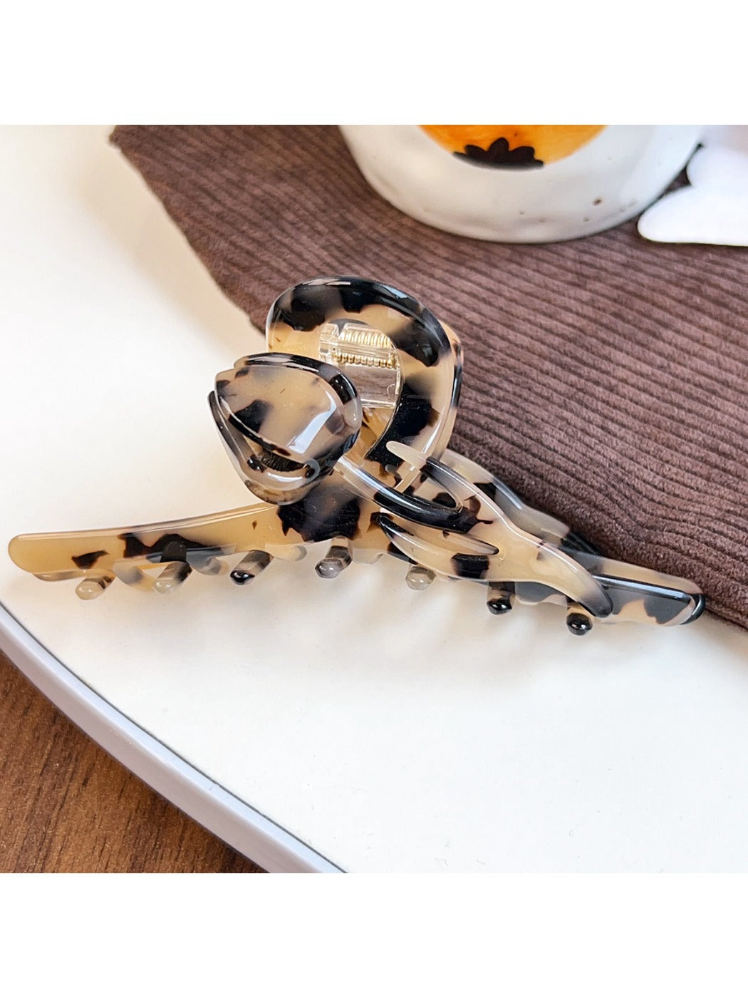 Beau - Sweet Floral Tulip Shape Hair Claw Clip