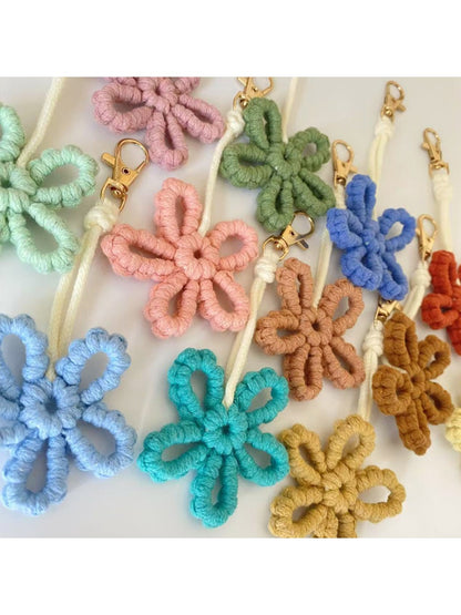 Keypus - Flower Keychain Minimalist Cute Floral Accessory