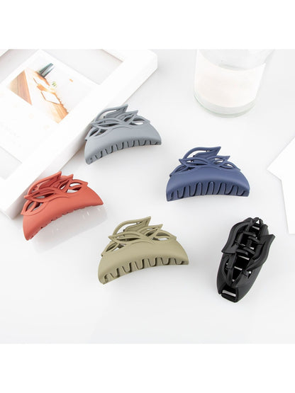 Beau - Minimalist Half Round Hair Claw Clip