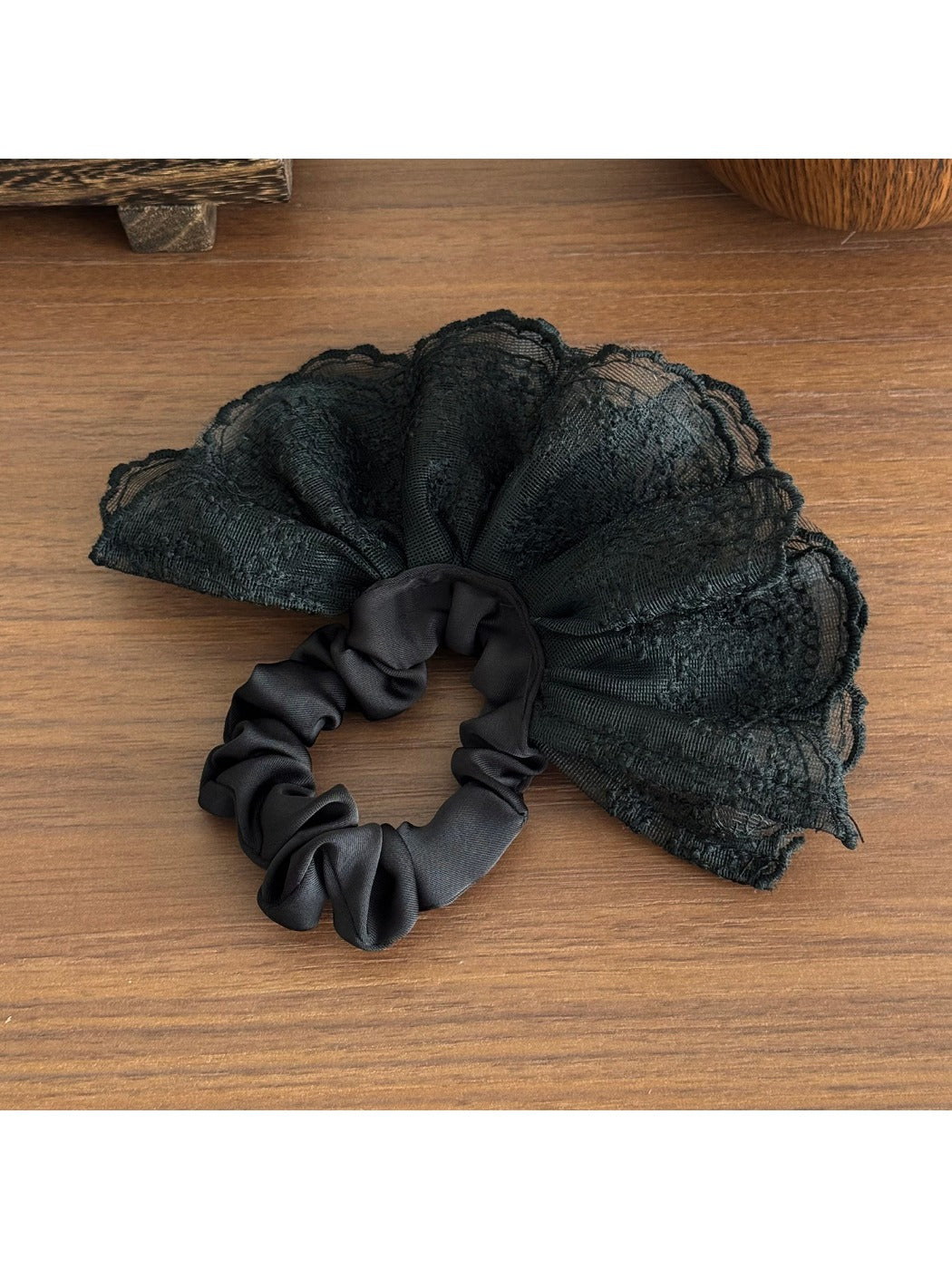 Gifty - Double Layer Lace Embroidered Scrunchie Elegant
