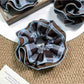 Gifty - Elegant Vintage Plaid Scrunchie
