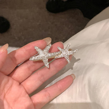 Beau - Sparkly Starfish Hair Clip