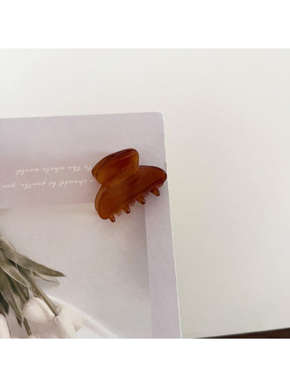 Beau - Vintage Mini Half Moon Claw Clip