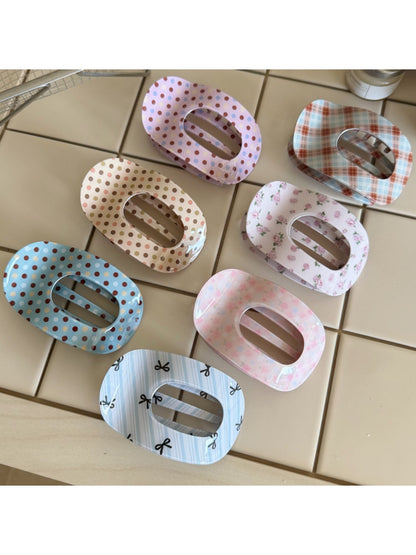 Beau - Vintage Style Printed Oval Acrylic Hair Clip