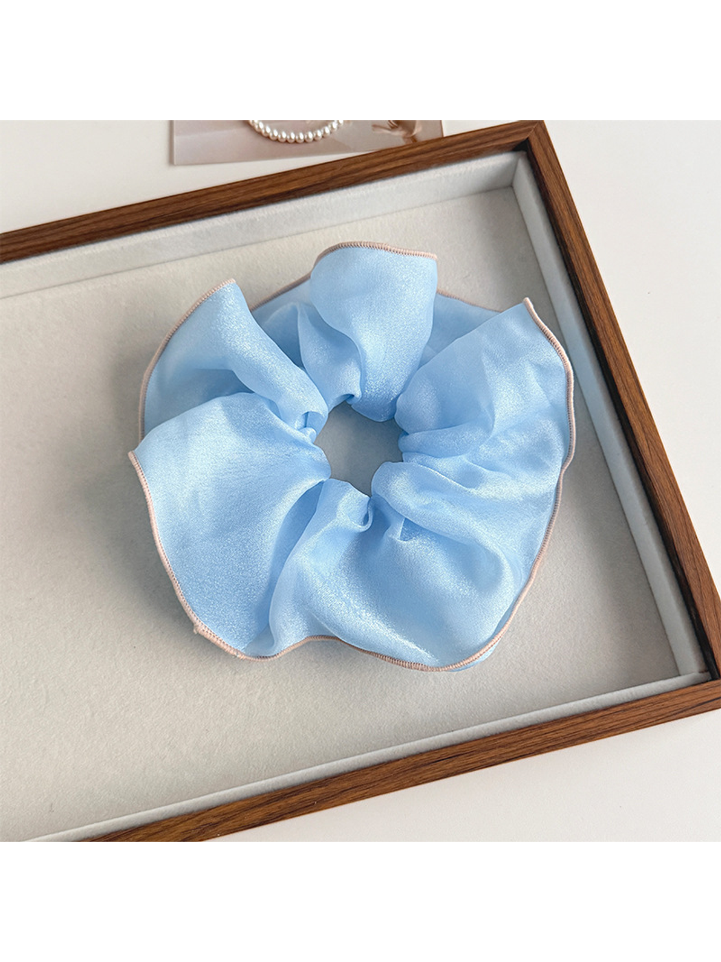 Gifty - Polyester Contrast Trim Oversized Scrunchie
