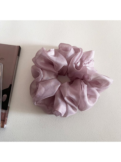 Gifty - Soft Voluminous Tulle Scrunchie