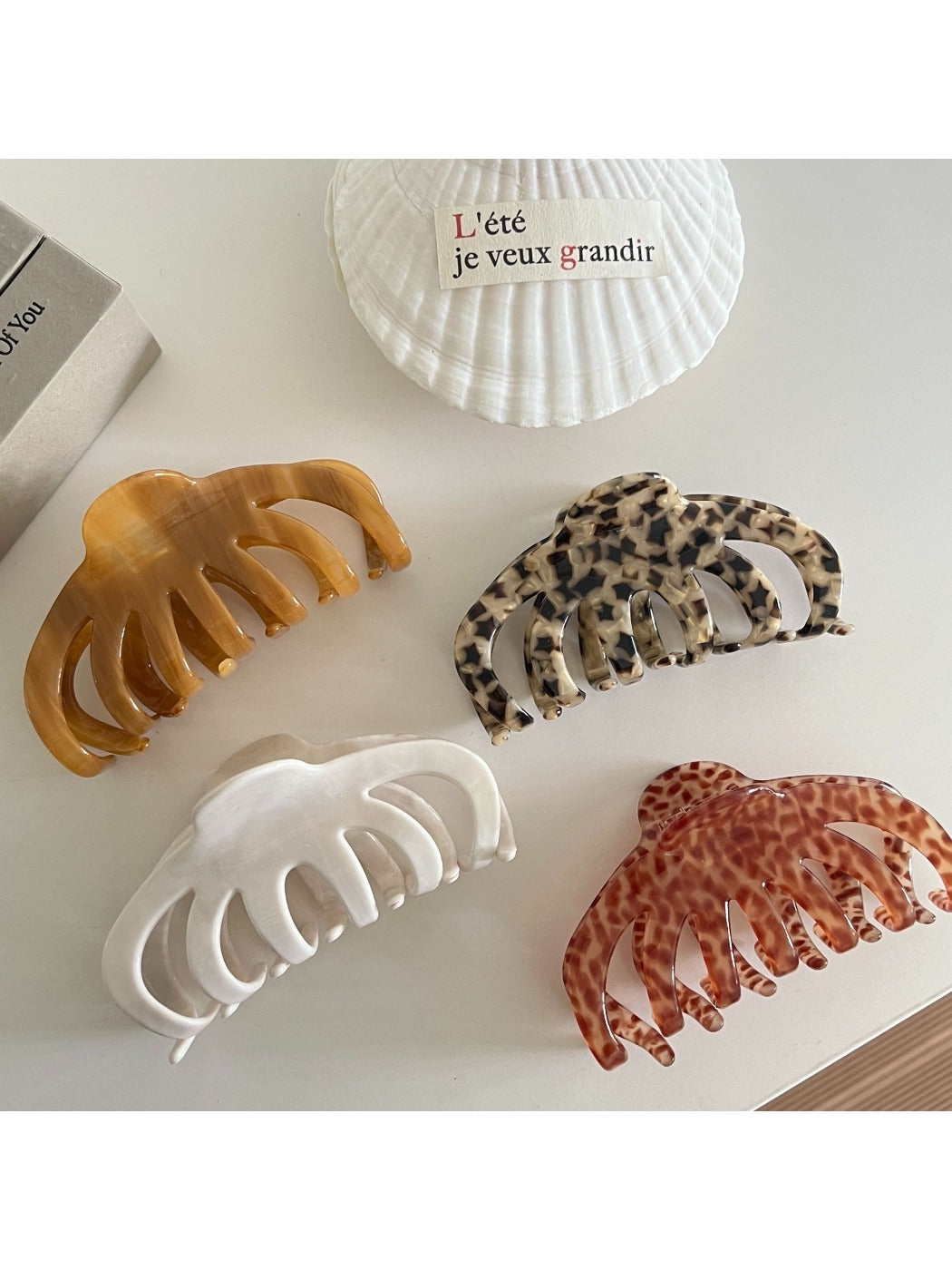 Beau - Vintage Fashionable Hair Clip