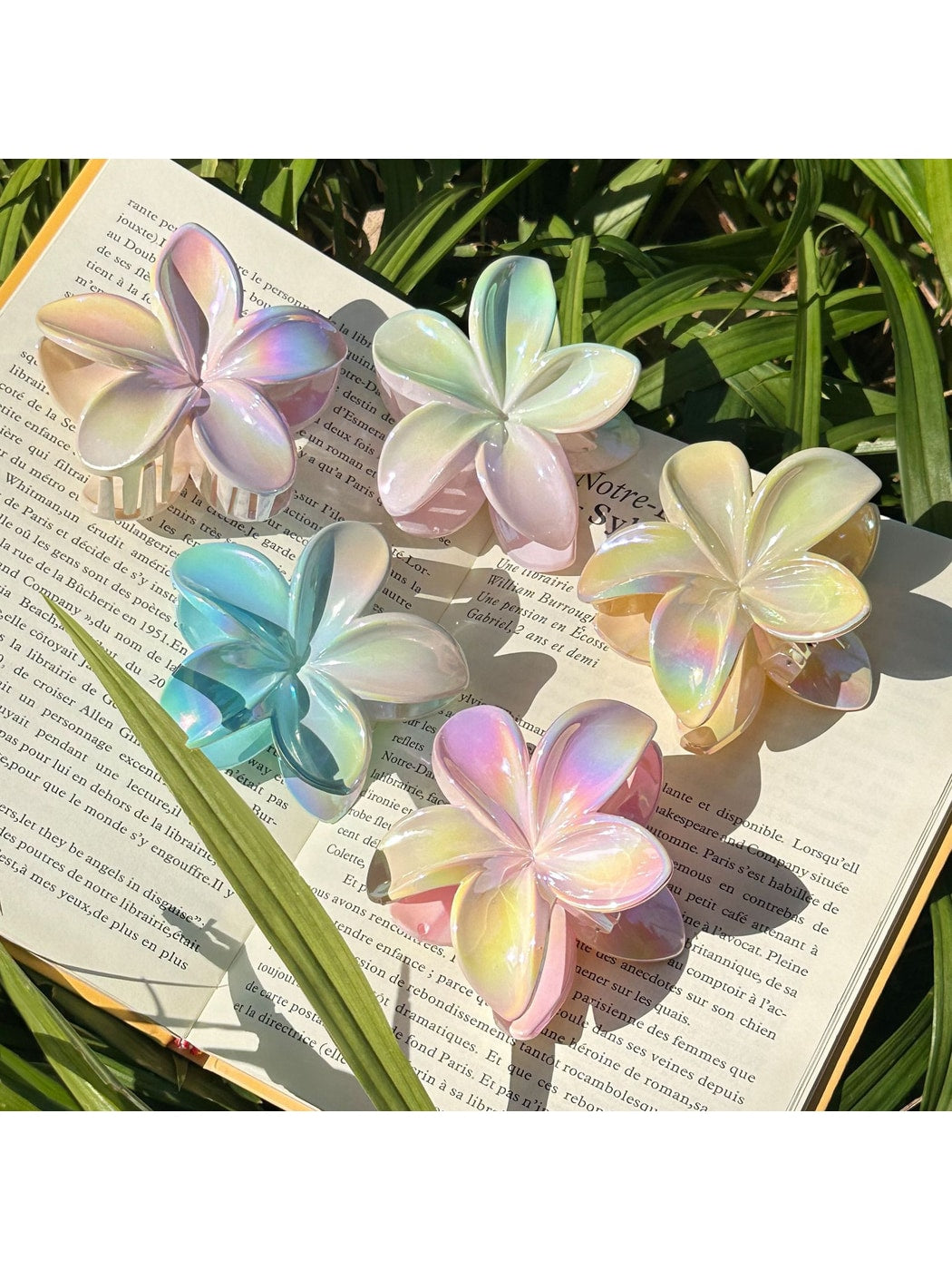 Beau - Gradient Plastic Flower Design Claw Clip
