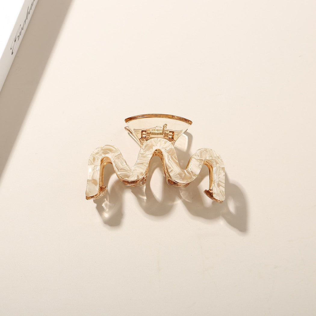 Beau - Geometric Acetate Hollow Wave Claw Hair Clip