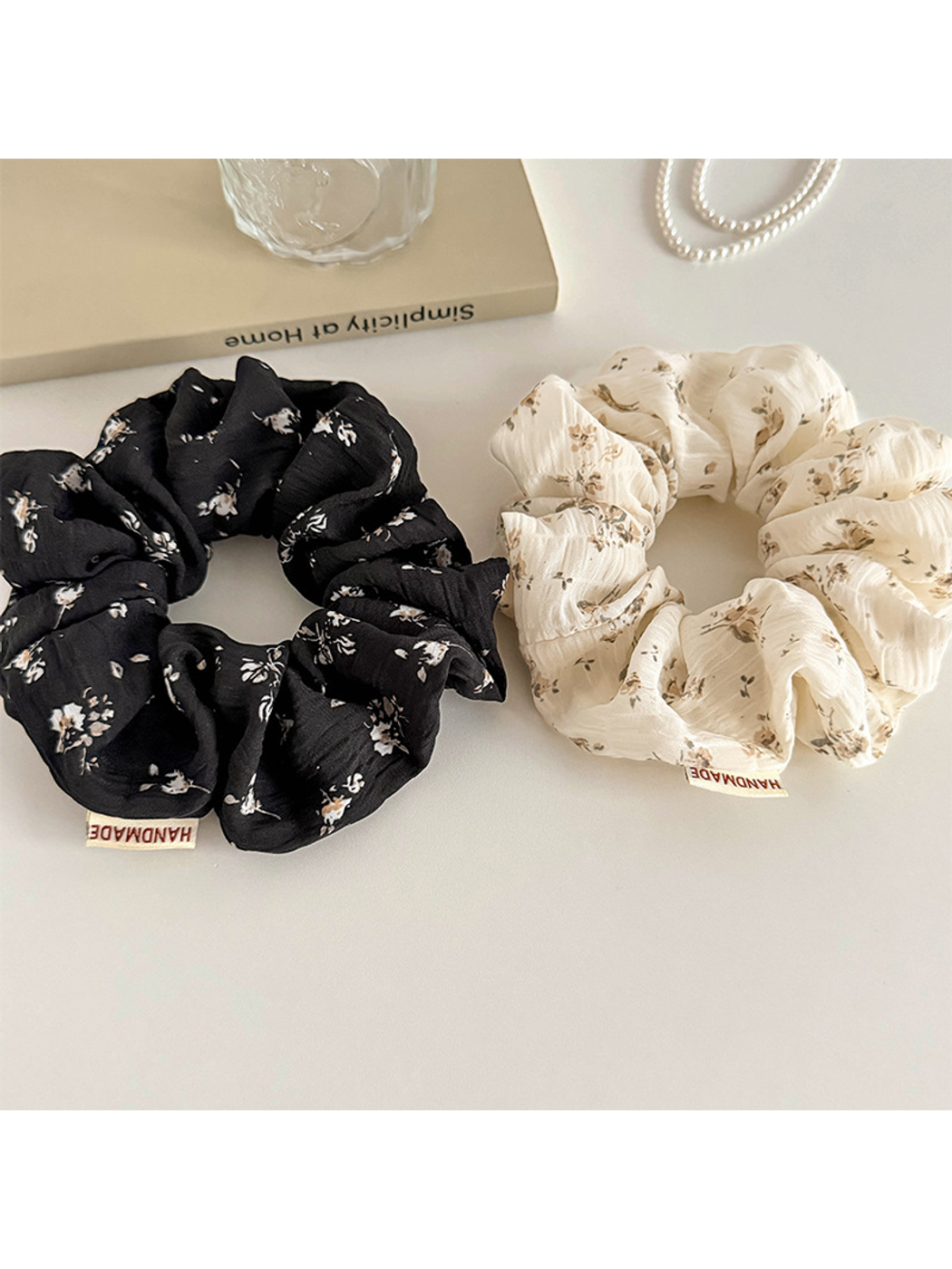 Gifty - Vintage Simple style Floral Ruched Scrunchie