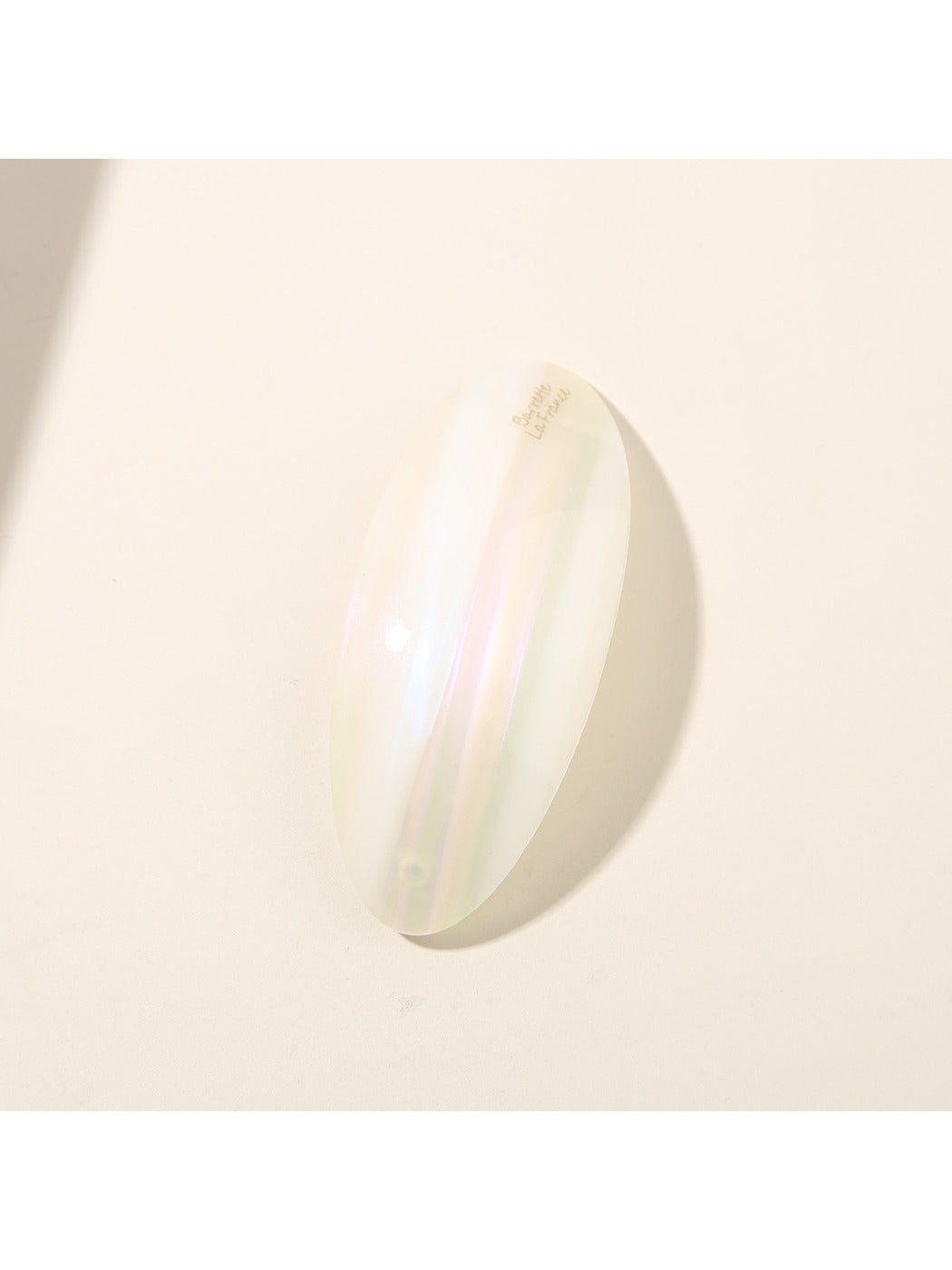 Beau - Elegant Oval Shaped Hair Clip