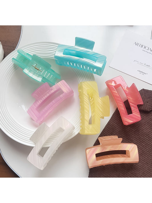 Beau - Geometric Hollow Acrylic Claw Hair Clip