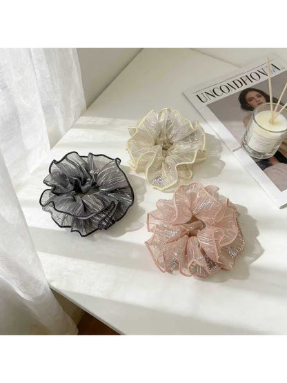 Gifty - Minimalist Polyester Circle Detail Scrunchie