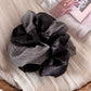 Gifty - Polka Dot Double-Color Fabric Scrunchie
