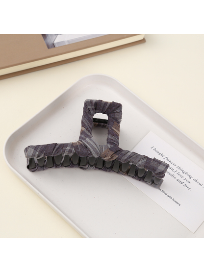Beau - Delicate Geometric Hair Styling Claw Clip