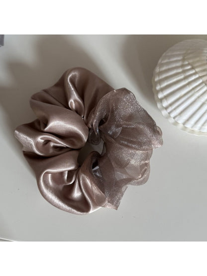 Gifty - Satin Paneled Ruched Scrunchie