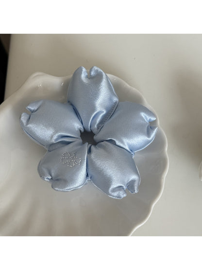 Gifty - 3D Flower Scrunchie and Headband