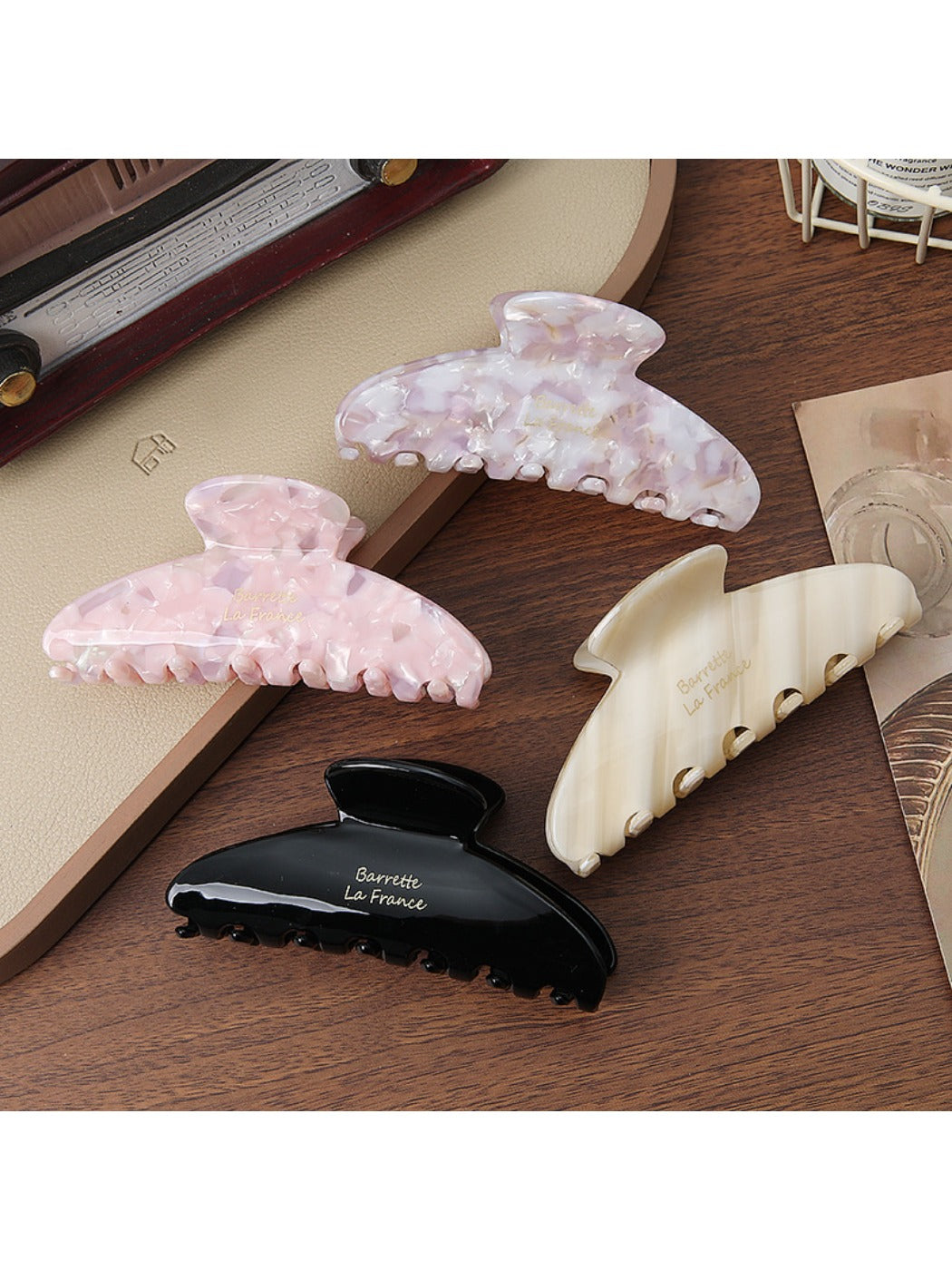 Beau - Large Fashion Hair Claw Clip