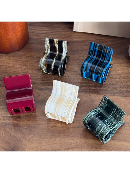 Beau - Textured Striped Acetate Elegant Ponytail Clip