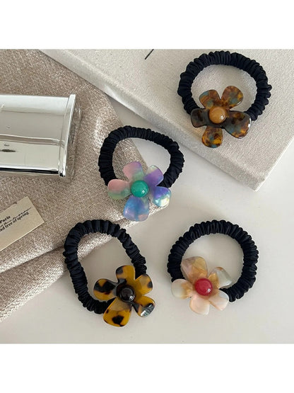 Gifty - Five Petal Flower Hair Tie