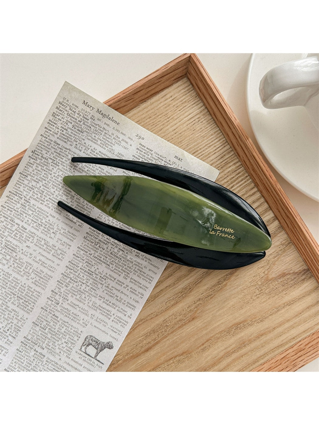 Beau - Line Detail Acetate Barrette Hair Clip