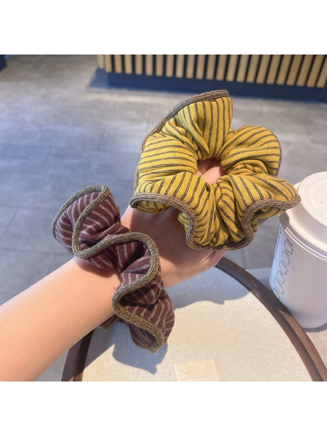 Gifty - Color Blocked Striped Scrunchie