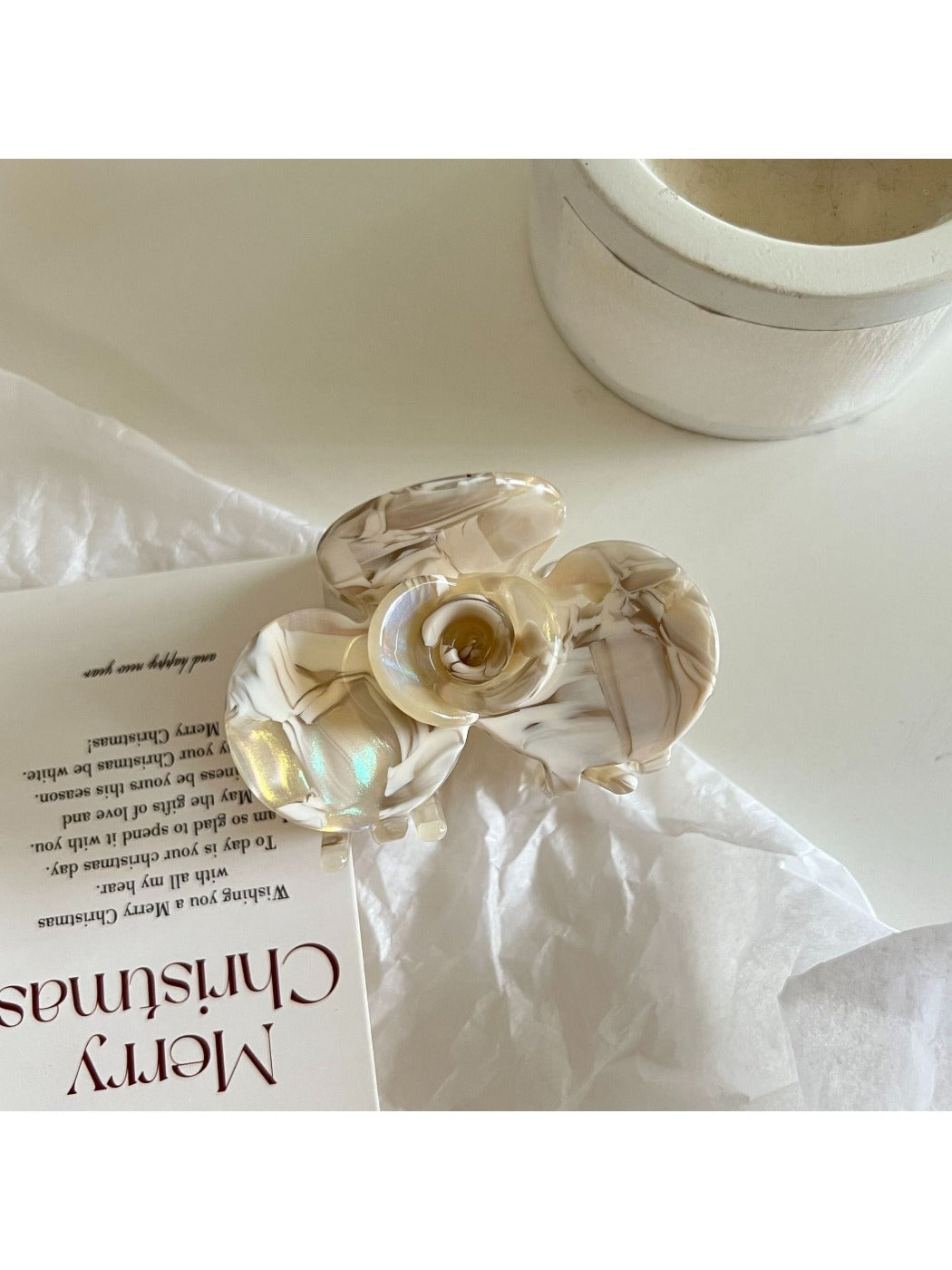 Beau - Minimalist Camellia Shaped Hair Claw Clip