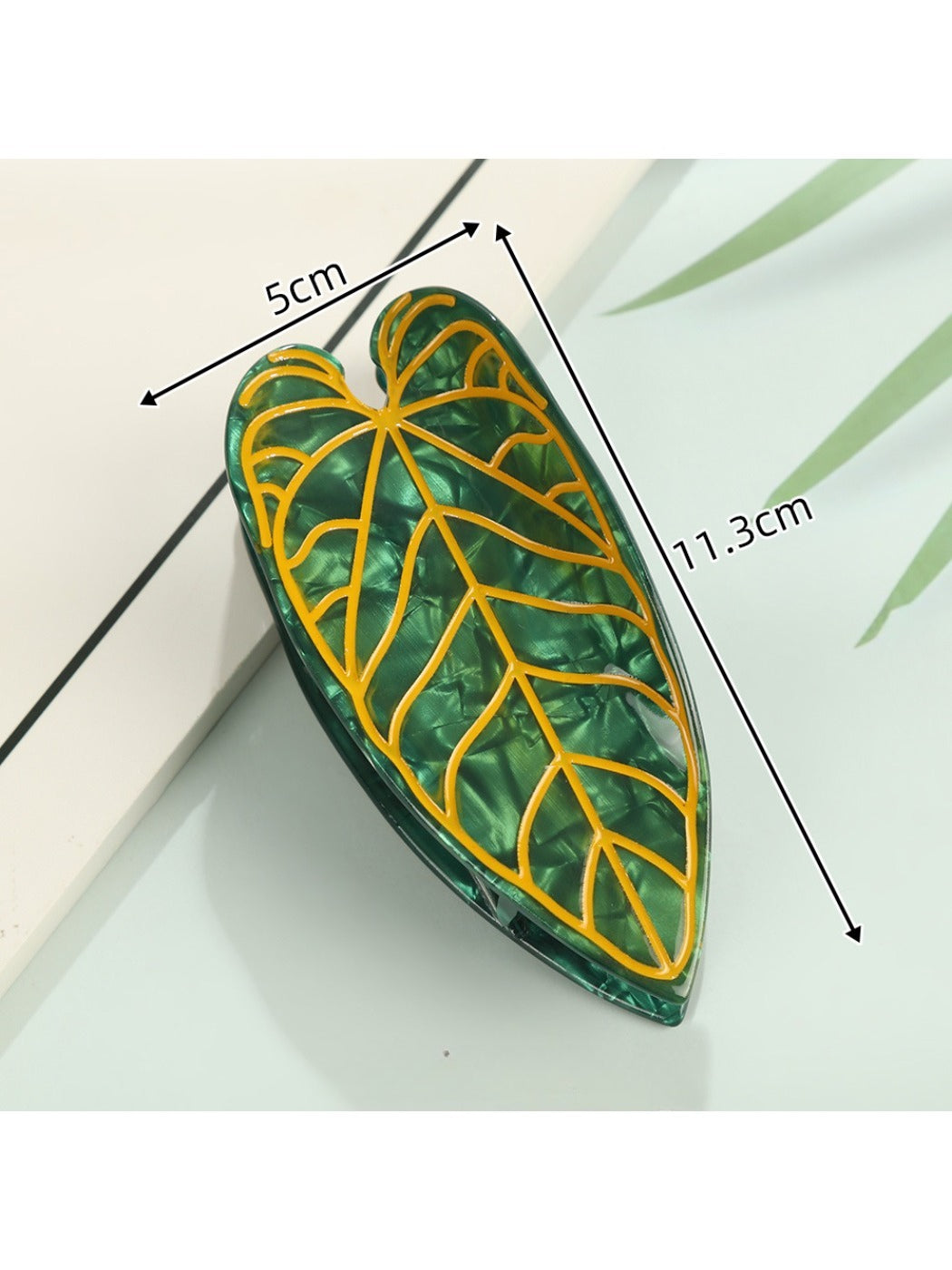 Beau - Plant Shaped Acetate Hair Clip