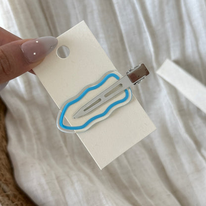 Beau - Plastic Alloy Irregular Wave Side Hair Clip