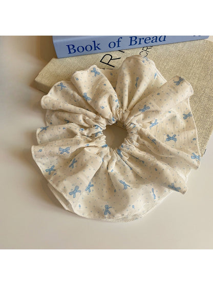 Gifty - Fresh Aesthetic Spring Scrunchie