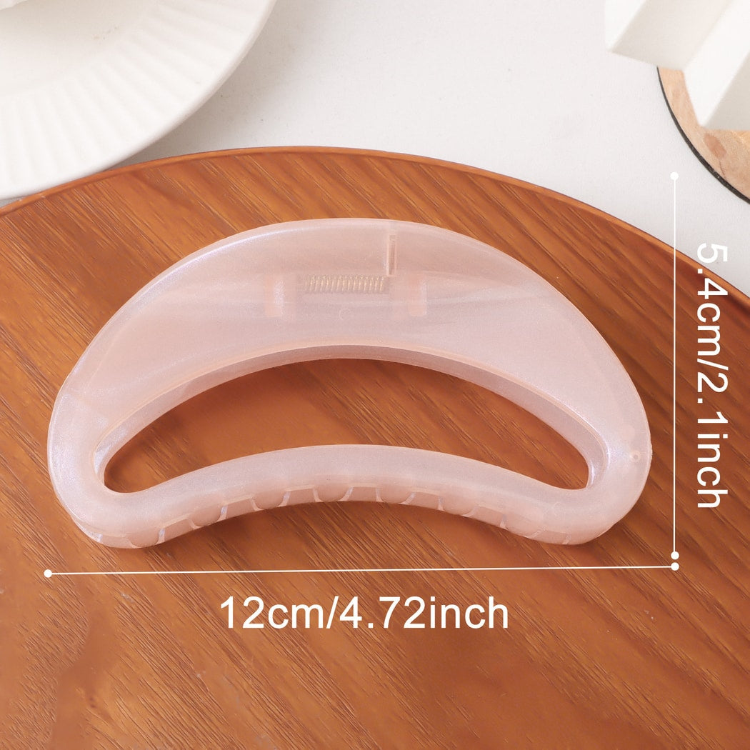Beau - Minimal Curved Solid Claw Clip