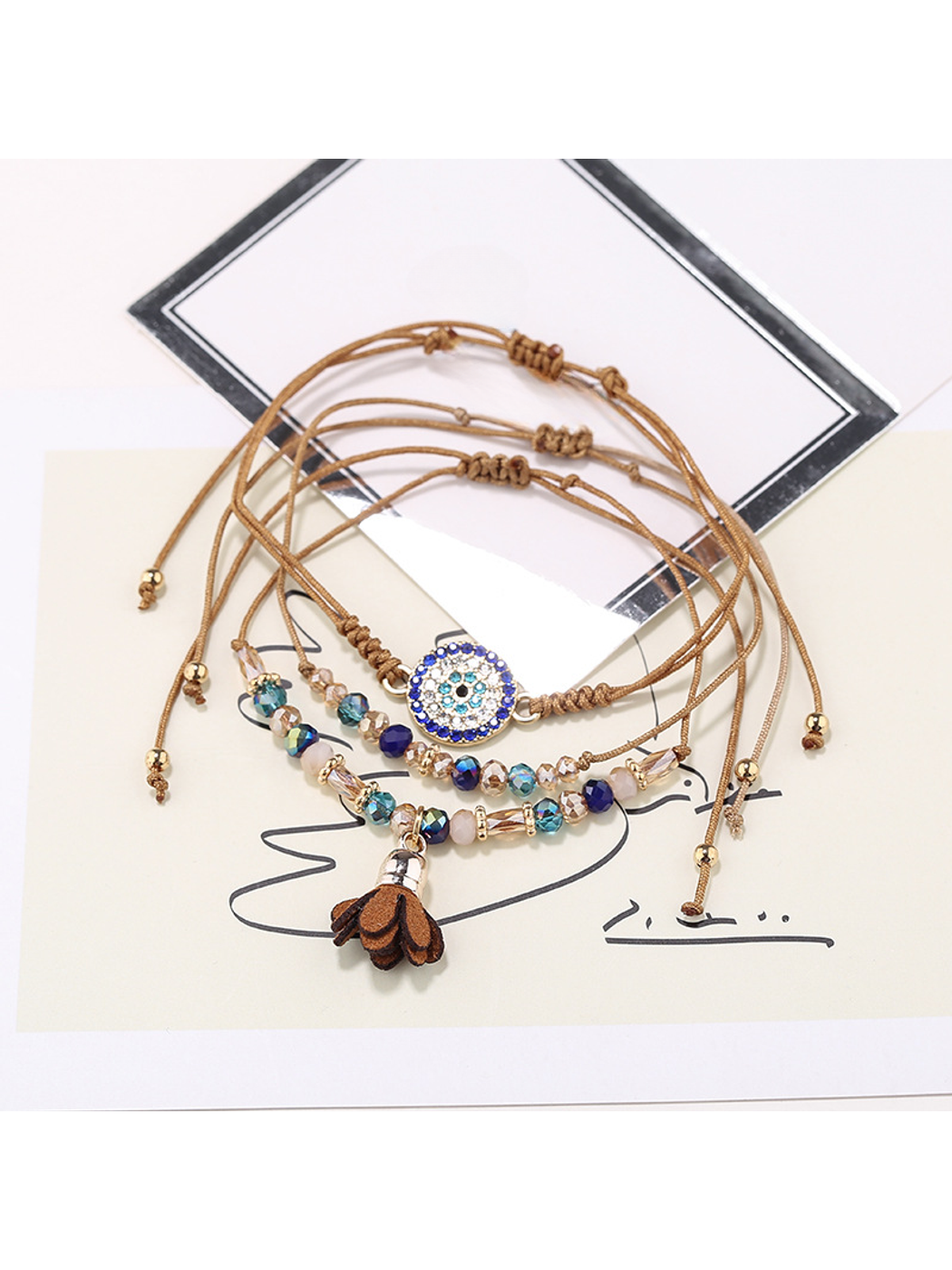 Lovra - Bohemian Beaded Flower Pendant Bracelet