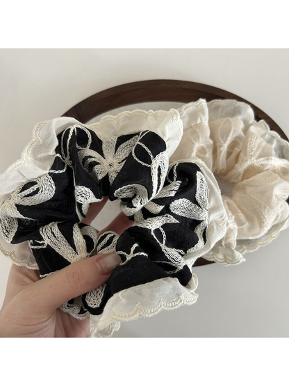 Gifty - Lace Trim Bow Detail Polyester Scrunchie