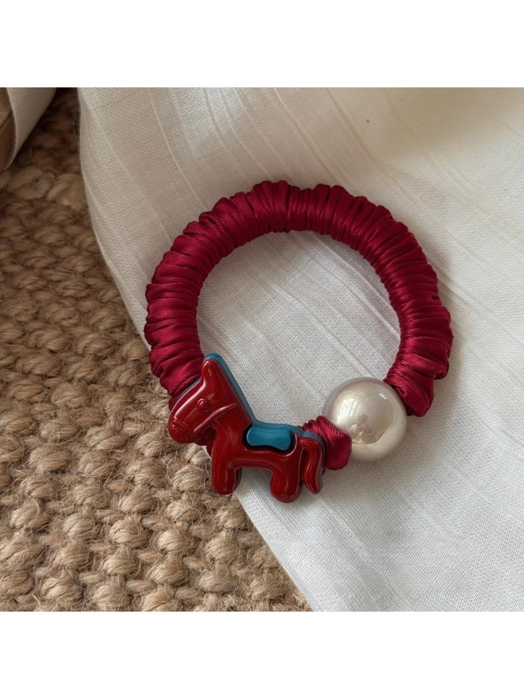 Gifty - Hair Tie with Pony Charm