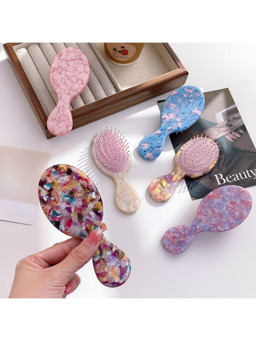 Camerow - Vintage Acetate Hair Comb Portable Massage Brush