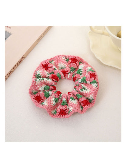 Gifty - Chunky Knit Scrunchie with Floral Design Hair Ties