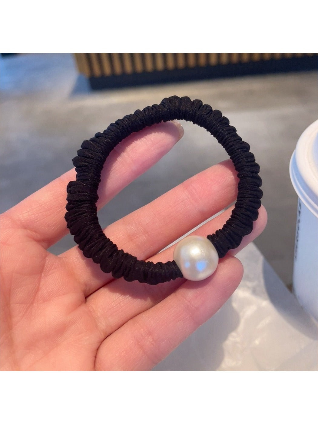 Gifty - Minimalist Small-Style Scrunchie
