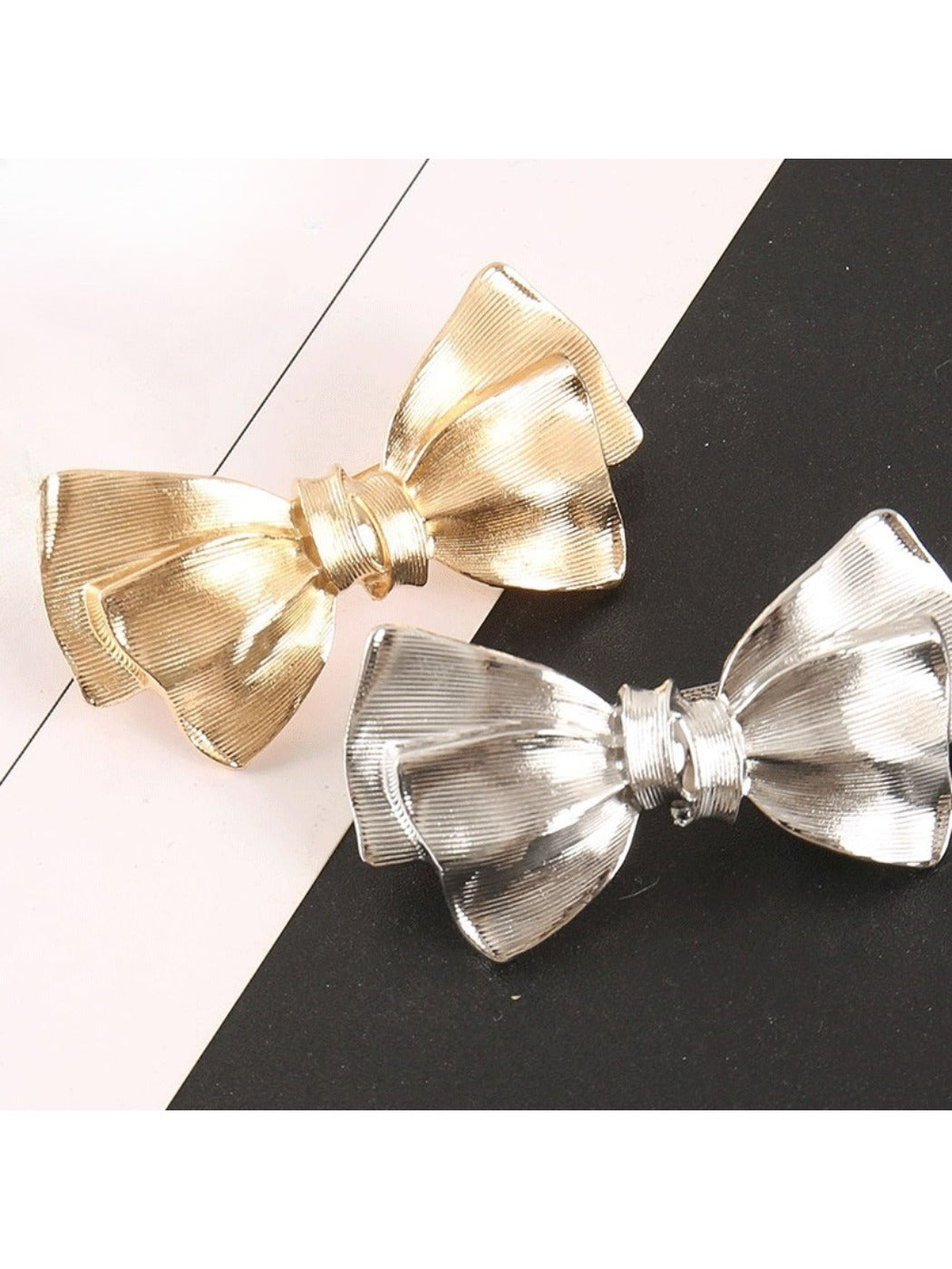 Beau - Delicate Bow Shaped Cute Hair Clip