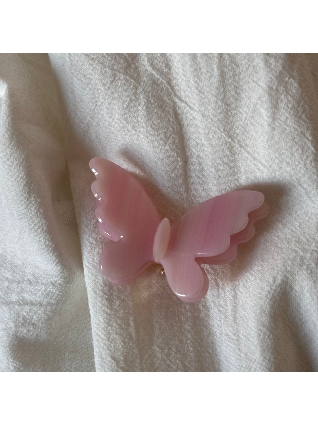 Beau - Dimensional Butterfly Acetate Hair Clip