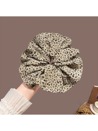 Gifty - Women's Leopard Print Hair Tie