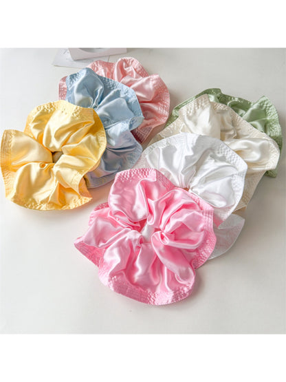 Gifty - Voluminous Satin Ruffled Scrunchies