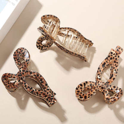 Beau - Retro Leopard Pattern Bow Form Claw Clip