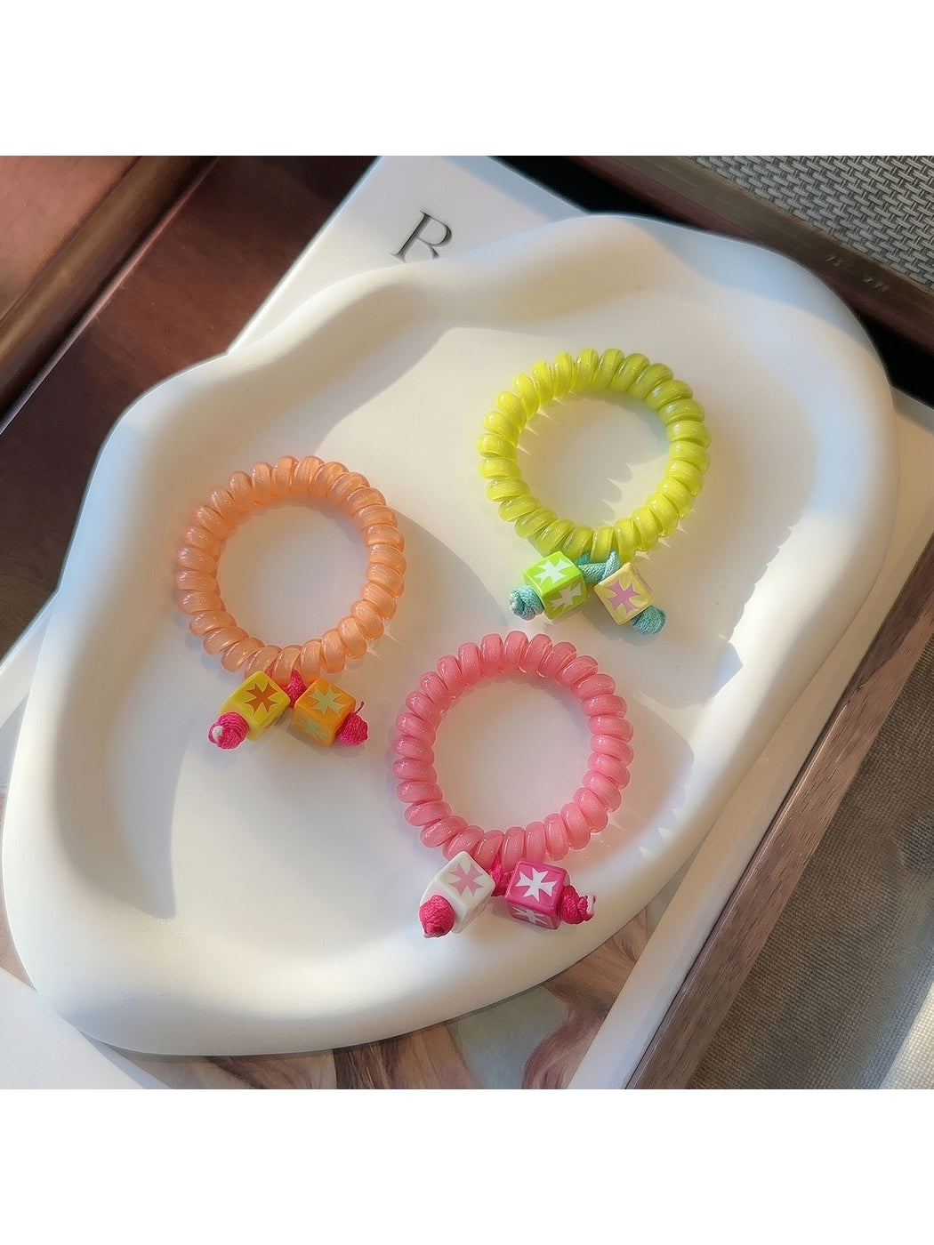 Gifty - Sweet Style Bead Detail Spiral Hair Tie
