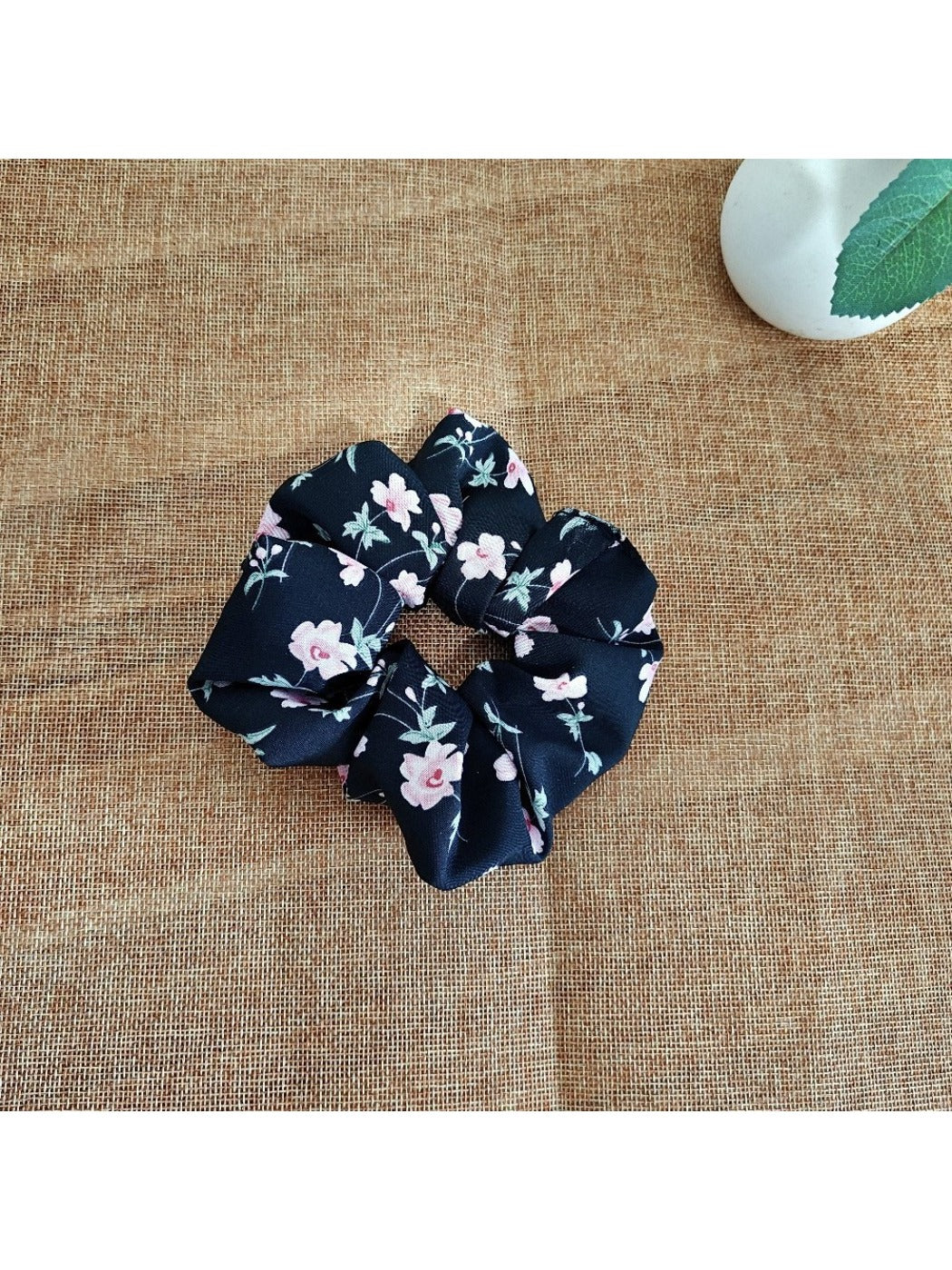 Gifty - Floral Print Square Scarf Style Scrunchie